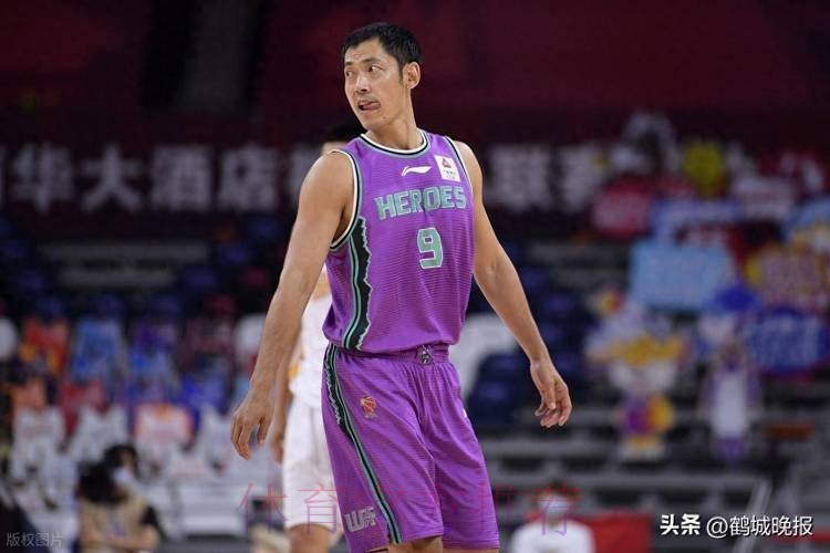 北控29分惨败揪出最大罪人！国手控卫9中2+正负值最低，坑惨张庆鹏